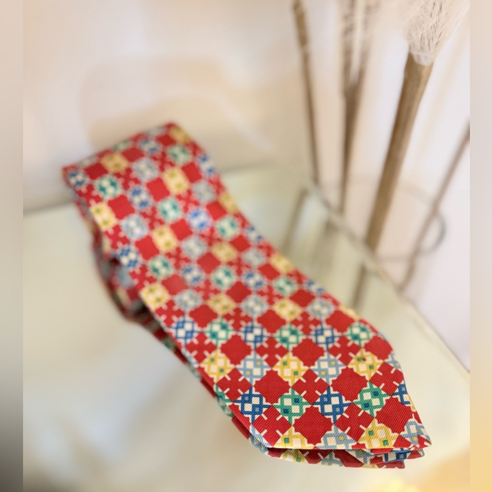 🌾‎ Fendi Red and Blue Patterned Tie